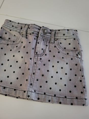 Jupe fille 4 ans pick ouic  très bon état