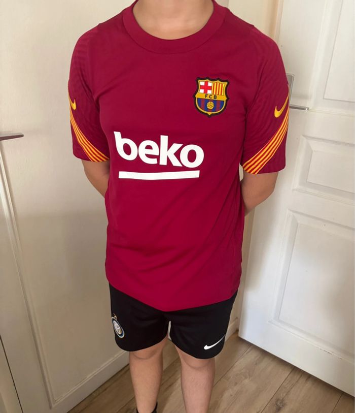 Maillot d'entraînement officiel FC Barcelone (Barça) saison 2019-2020. - photo numéro 2