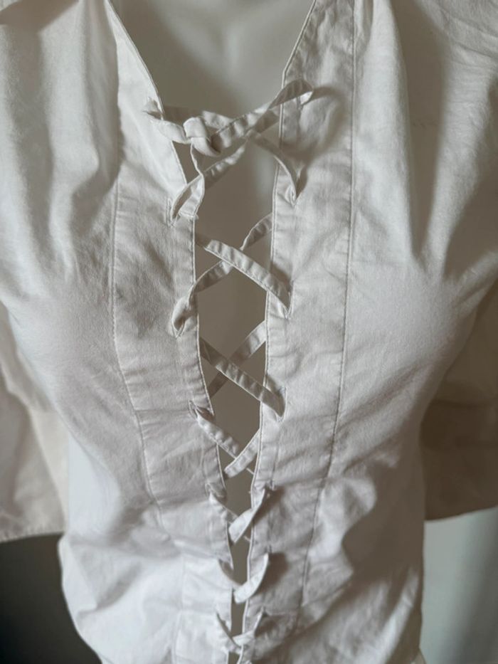 Blouse blanche caroll taille 36 en bon état - photo numéro 3