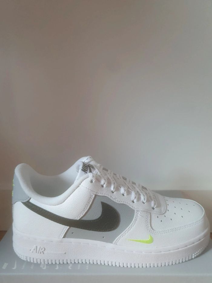 Nike Air Force 1 (38m)
