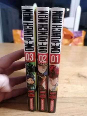 Lot de 3 Mangas - one punch man
