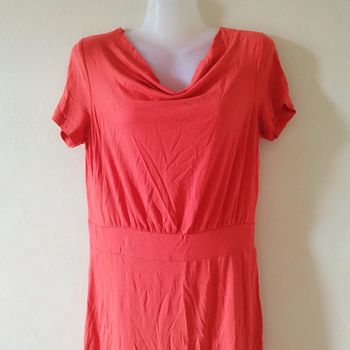 Robe élégante de bureau de ville