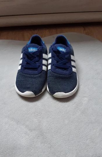 Chaussures / baskets adidas "lite racer" pointure 22 état satisfaisant