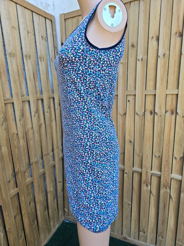 Petite robe fleurie 🍒y2k vintage🍒taille 36/38 - photo numéro 2