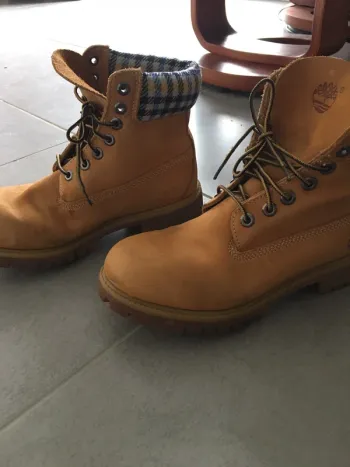 Chaussures homme Timberland beiges taille 40