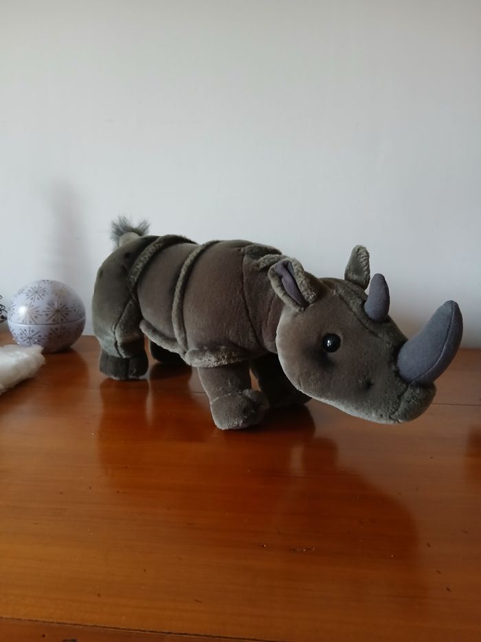 Peluche-doudou Rhinocéros *marque Aurora