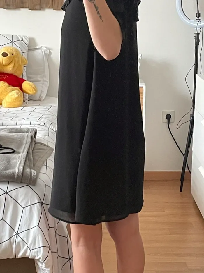Robe noire - photo numéro 3