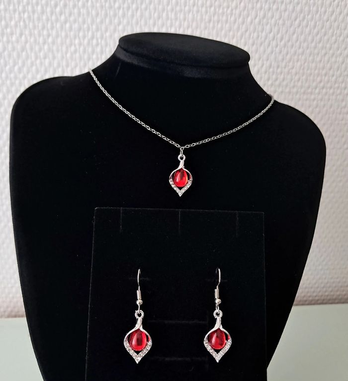 Parure argenté et rouge et strass En acier inoxydable - photo numéro 2