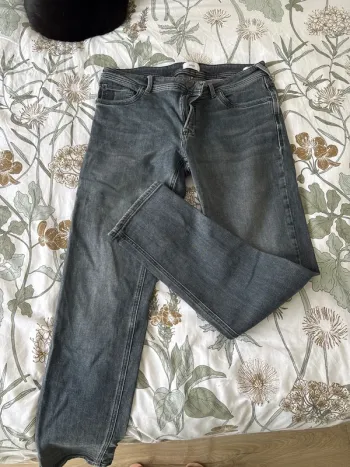 Jean straight