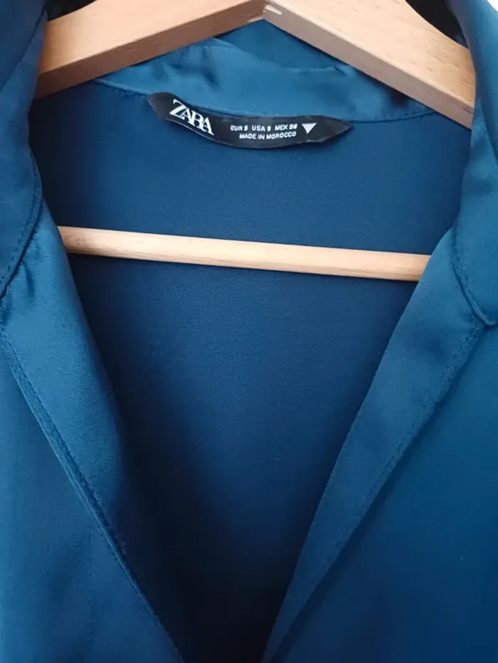 Robe de soirée zara satinée - photo numéro 3