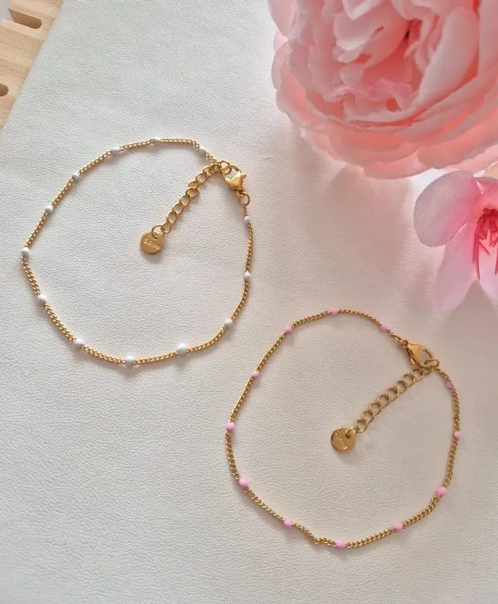 Lot de 2 bracelets dorée acier inoxydable 🌸 rose + blanc - photo numéro 3