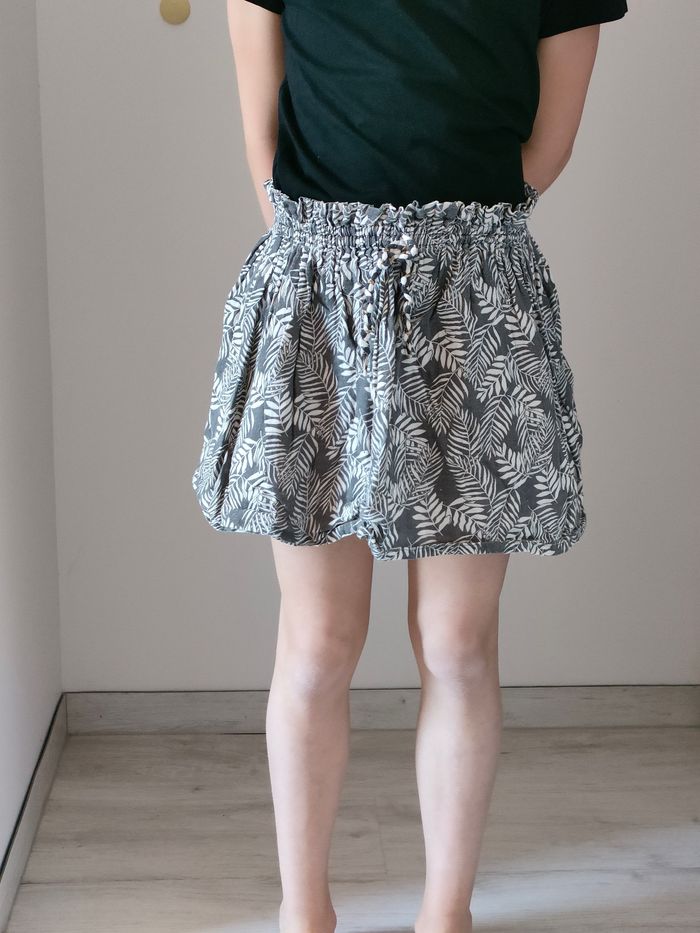 Jupe grise à motifs - photo numéro 2