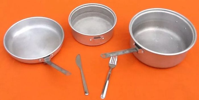 Années 1950 Popote cylindrique de scout - photo numéro 5