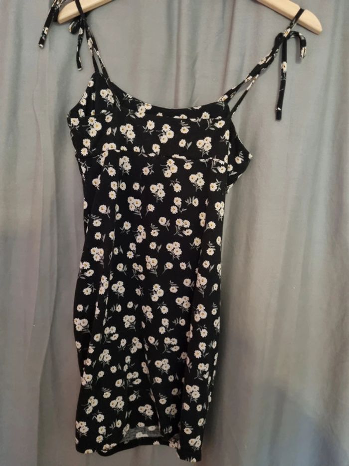 Petite robe noir Shein taille S - photo numéro 3