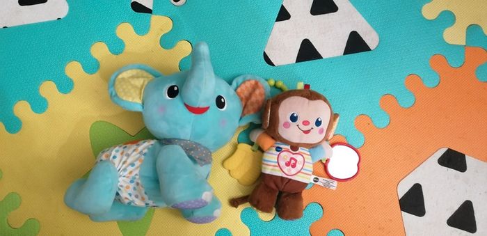 Lot de 2 jouets premier âge vtech