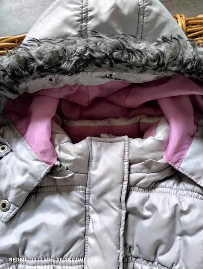 🎀 Manteau Doudoune Gris – Taille 3 Ans / 98 cm – Capuche Amovible – Très Bon État - photo numéro 4
