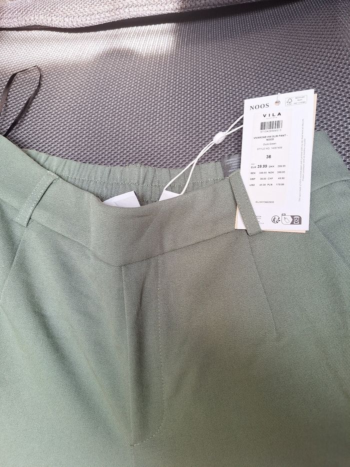 Pantalon habillé/tailleur neuf - photo numéro 4