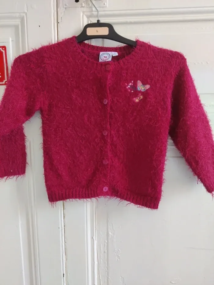Pull bordeau rouge 4 ans - photo numéro 2