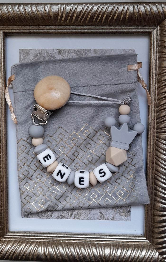 Attache tétine personnalisé