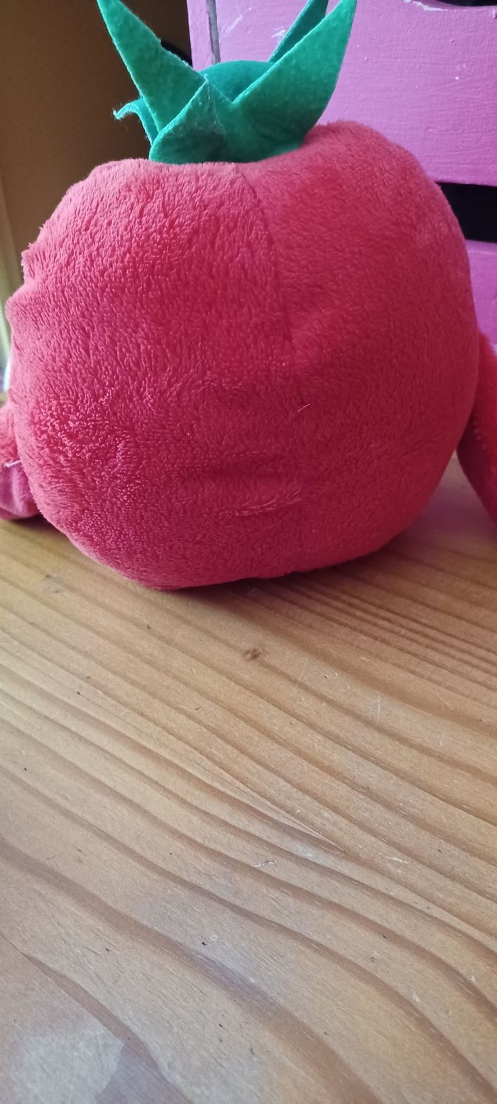 Très belle petite peluche Fraise 🍓 - photo numéro 6
