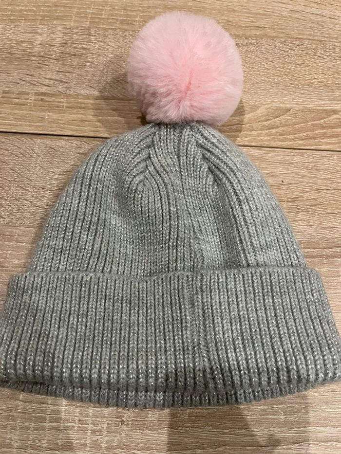Bonnet avec pompom taille S/M - photo numéro 3
