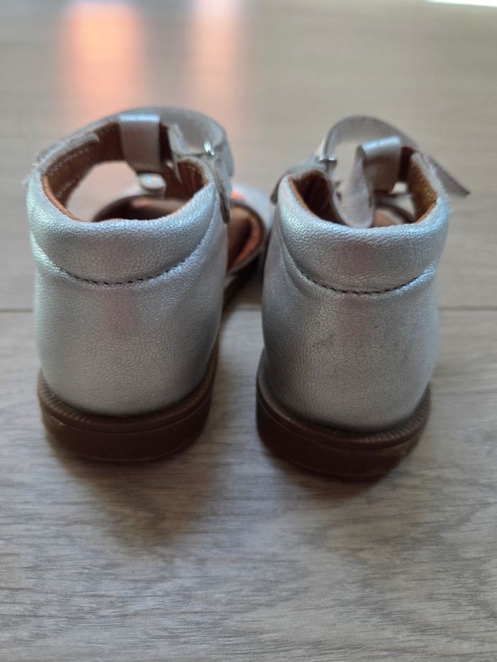 Sandales gbb fille 24 - photo numéro 4