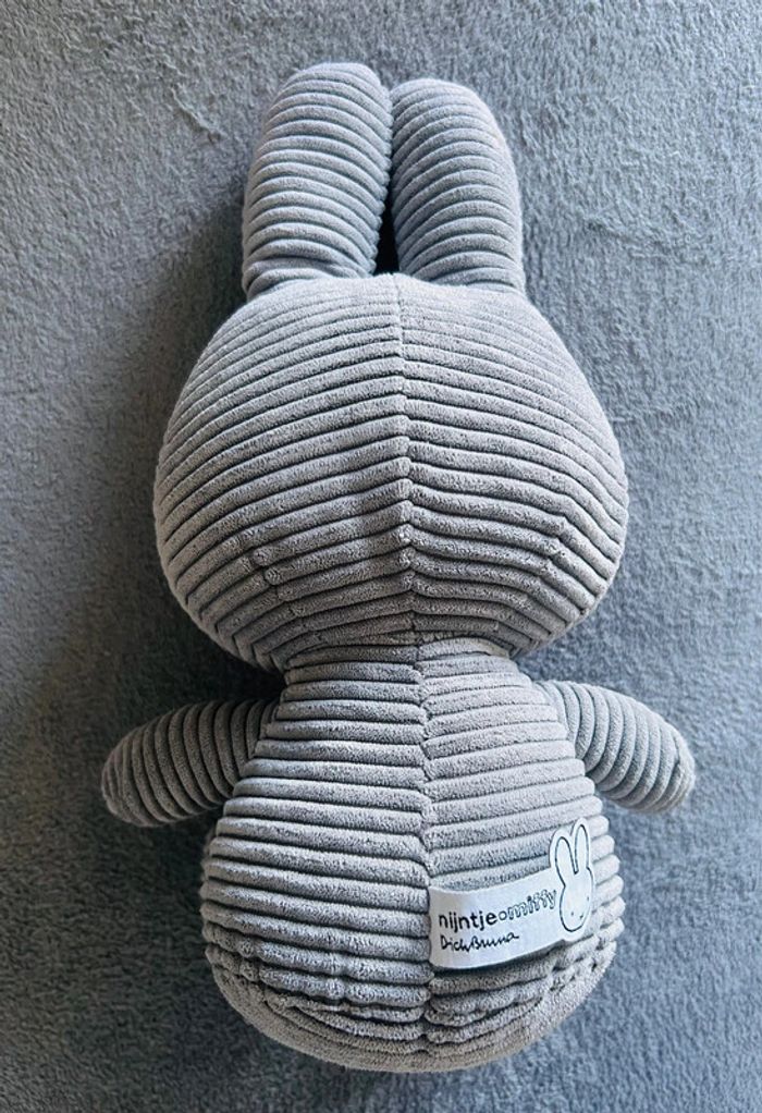 Nijntje Miffy peluche gris 33 cm - photo numéro 2