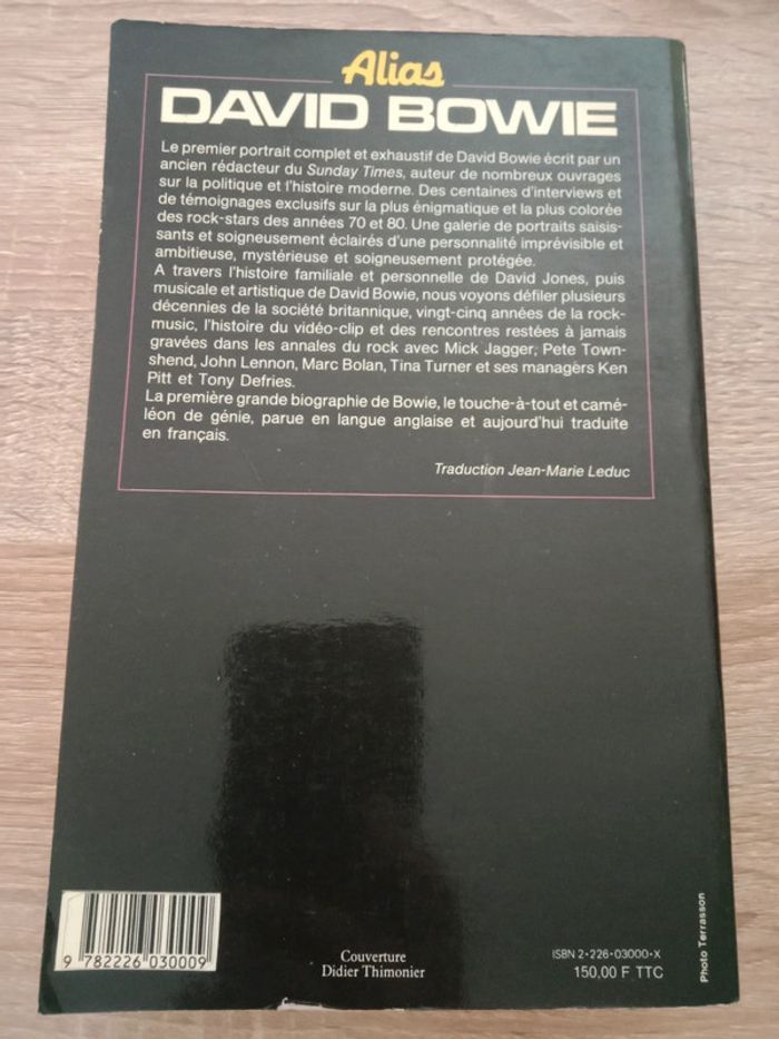 * Peter & Leni Gillman - Alias David Bowie - photo numéro 2