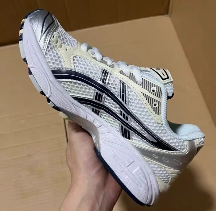 Asics Gel-Kayano 14 Blanc Argent Noir 39.5 - photo numéro 5