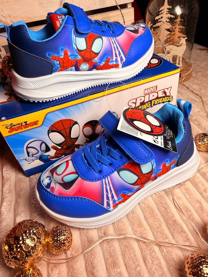 Basket Spidey et ces amie - photo numéro 2