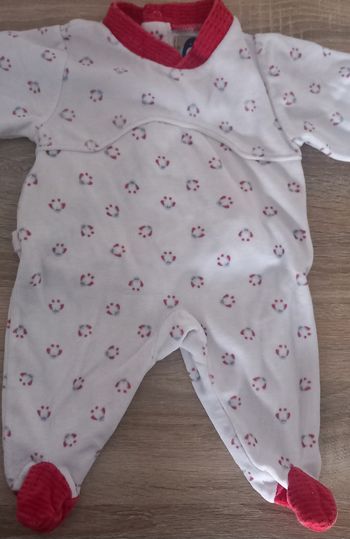 Pyjama fille ou mixte taille 1 mois