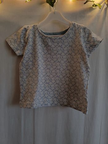 Tee-shirt manches courtes fleuris T. 3 ans HM