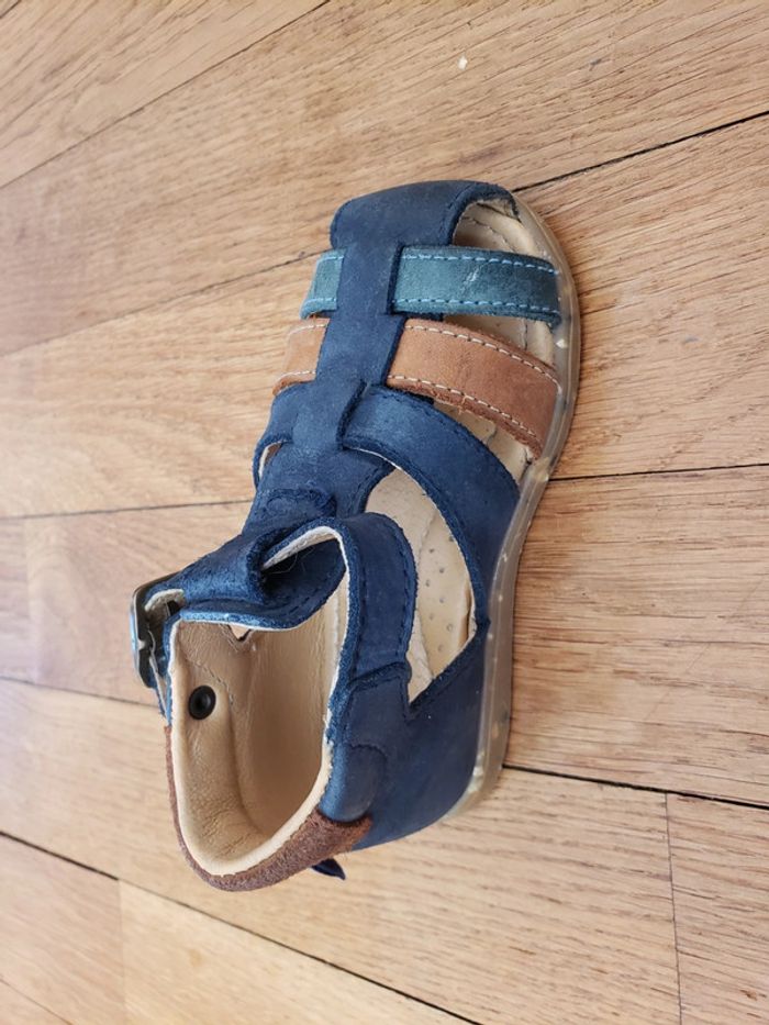 Chaussures garçon pointure 22 - photo numéro 6