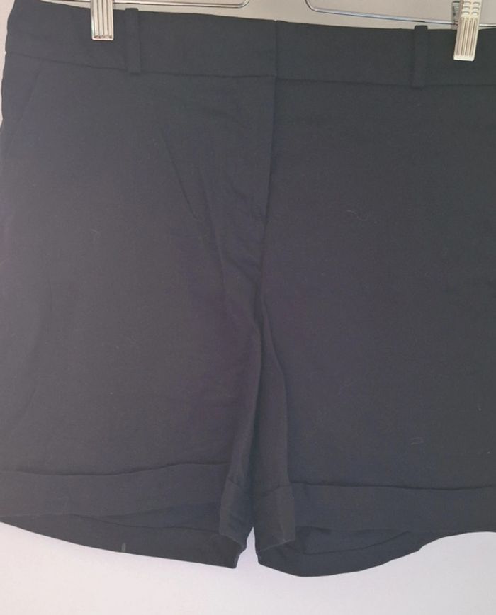 Short taille 42 - photo numéro 2