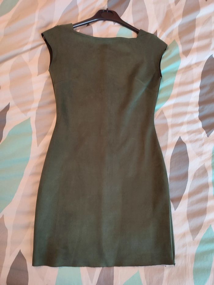 Petite robe vert foncé