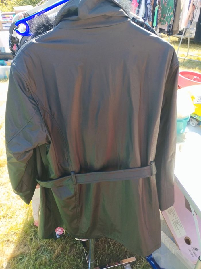 Trench-coat Bugao taille 46 noir tbe - photo numéro 4