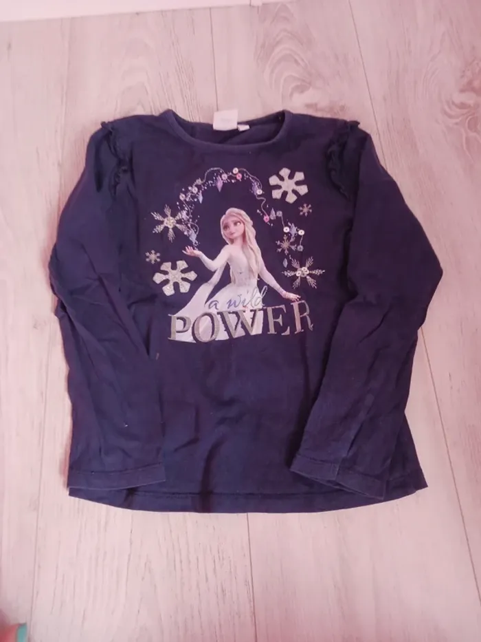 T-shirt reine des neiges 8 ans