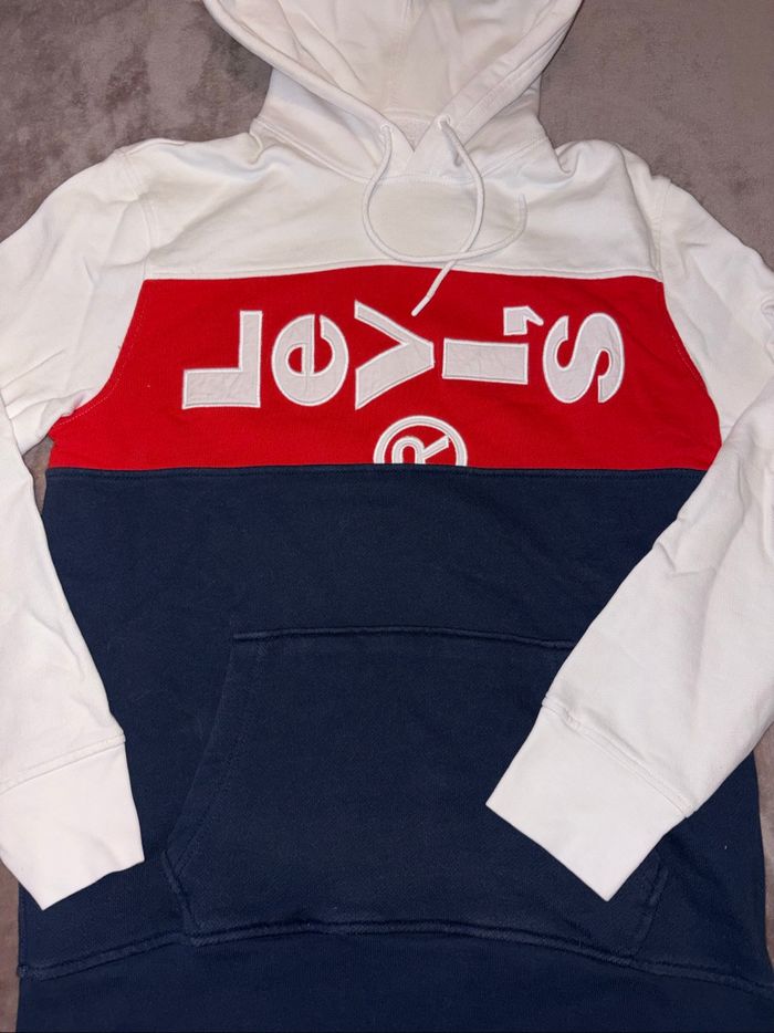 Sweat à capuche Levi’s taille M en très bon état - photo numéro 5