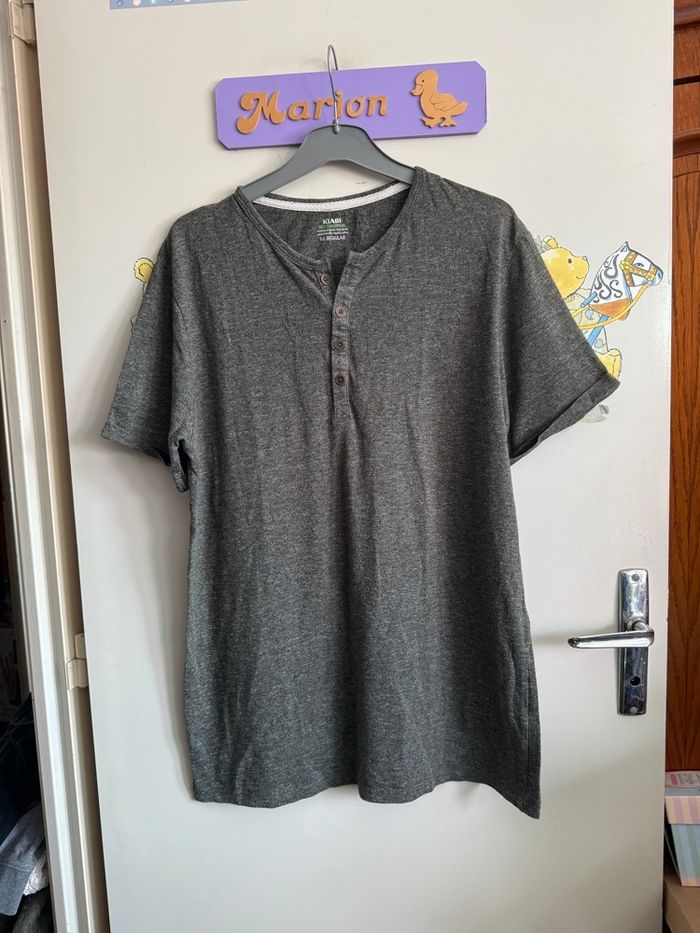 Tee shirt gris à manches courtes, taille M, marque Kiabi - photo numéro 1