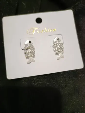 Boucles d'oreilles poisson argenté Blanc