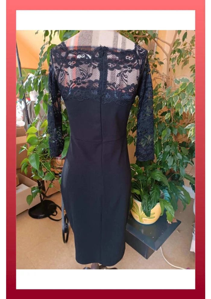 Robe noire et dentelle - photo numéro 3