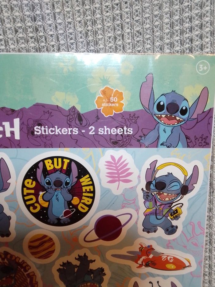 Autocollants stickers x2 Disney "Stitch" - photo numéro 7