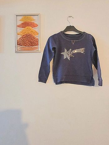 Pull bleu marine Motif étoile filante taille 6 ans