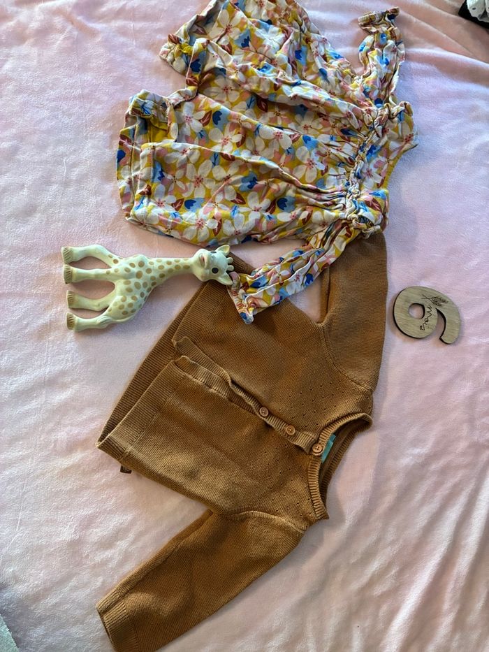 Lot vêtements fille 6 mois - photo numéro 3
