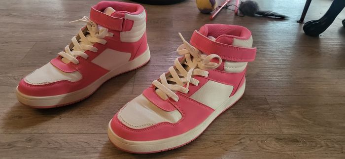 Basket rose femme