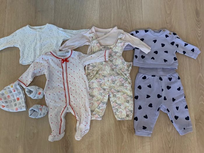 Lot bébé fille 1 mois - photo numéro 7