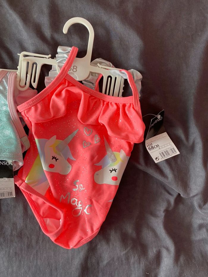 Lot de 2 maillot de bain neuf - photo numéro 3