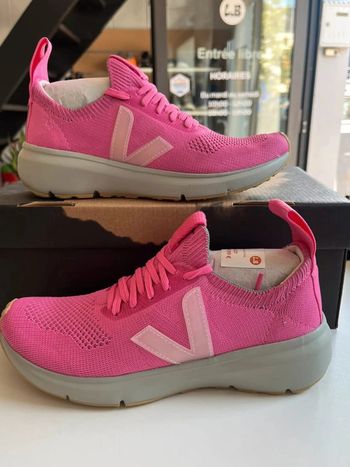 Veja Rick Owen Pop Pink 37