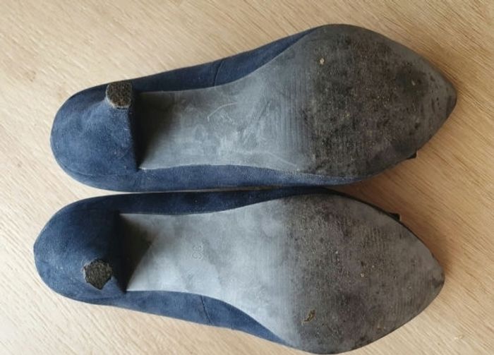 Escarpins à talons bleu avec détails dorés de la marque Gémo en taille 36 - photo numéro 5