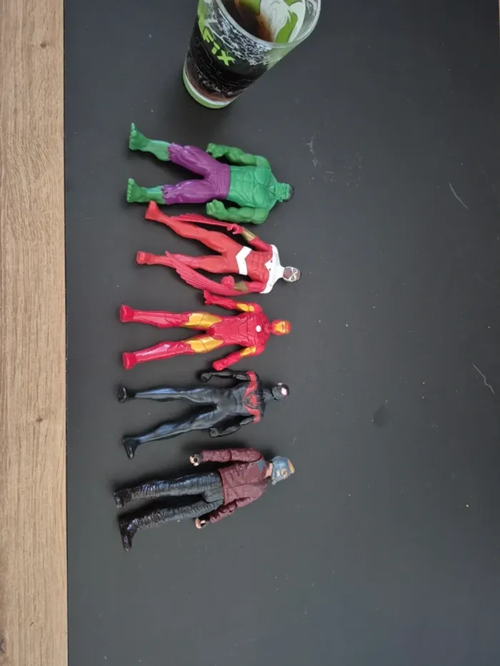 Lot mini figurines marvel - photo numéro 2